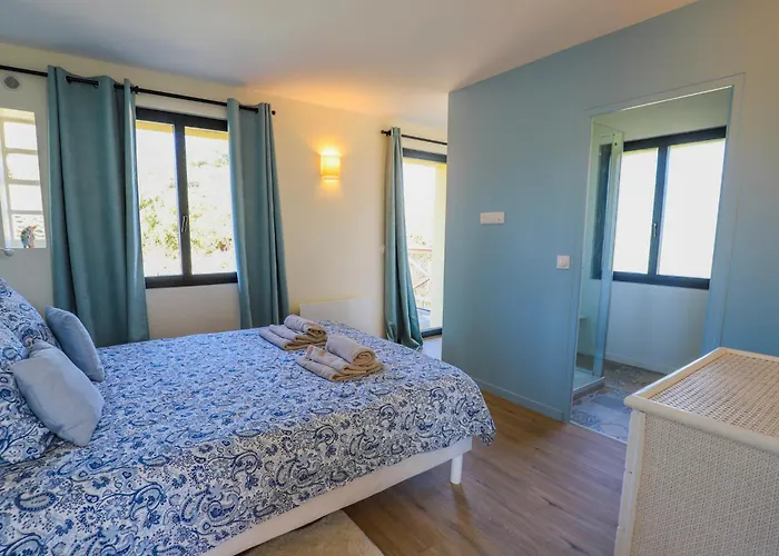 Magnifique Maison Moderne Avec Acces Direct A La Mer