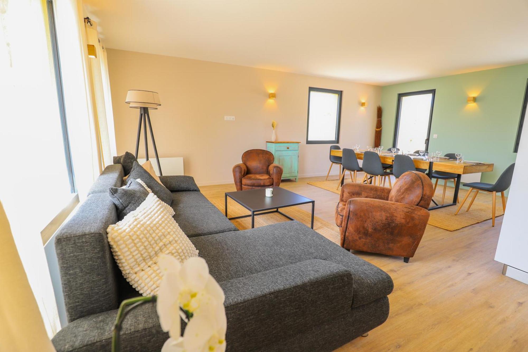 Holiday home Magnifique Maison Moderne Avec Acces Direct A La Varaville